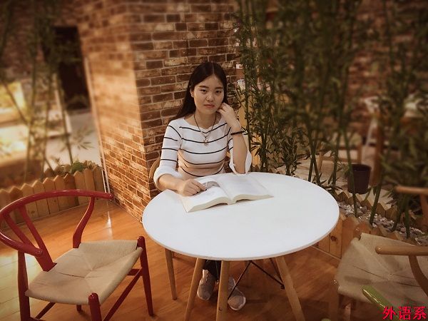 信阳学院第八届校园明星外国语学院候选人事迹简介