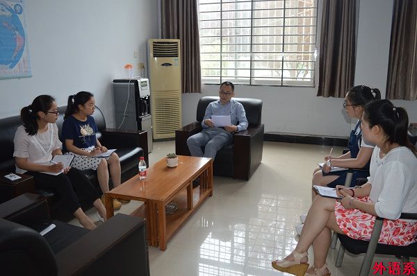 外国语学院召开学生工作会暨征兵工作再动员会