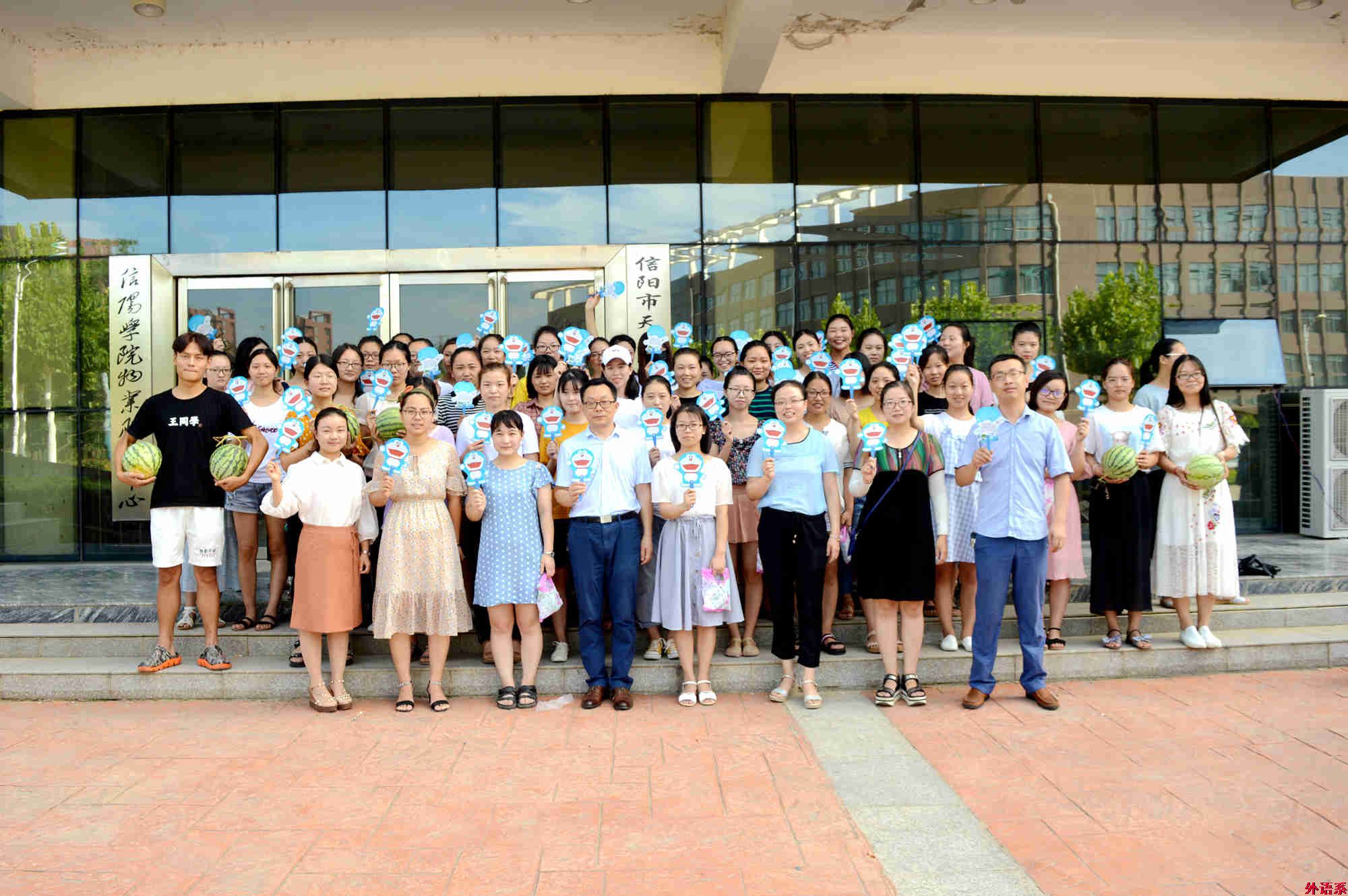 三伏酷暑备考忙 六项慰问送清凉——外国语学院慰问暑假留校复习考研学生