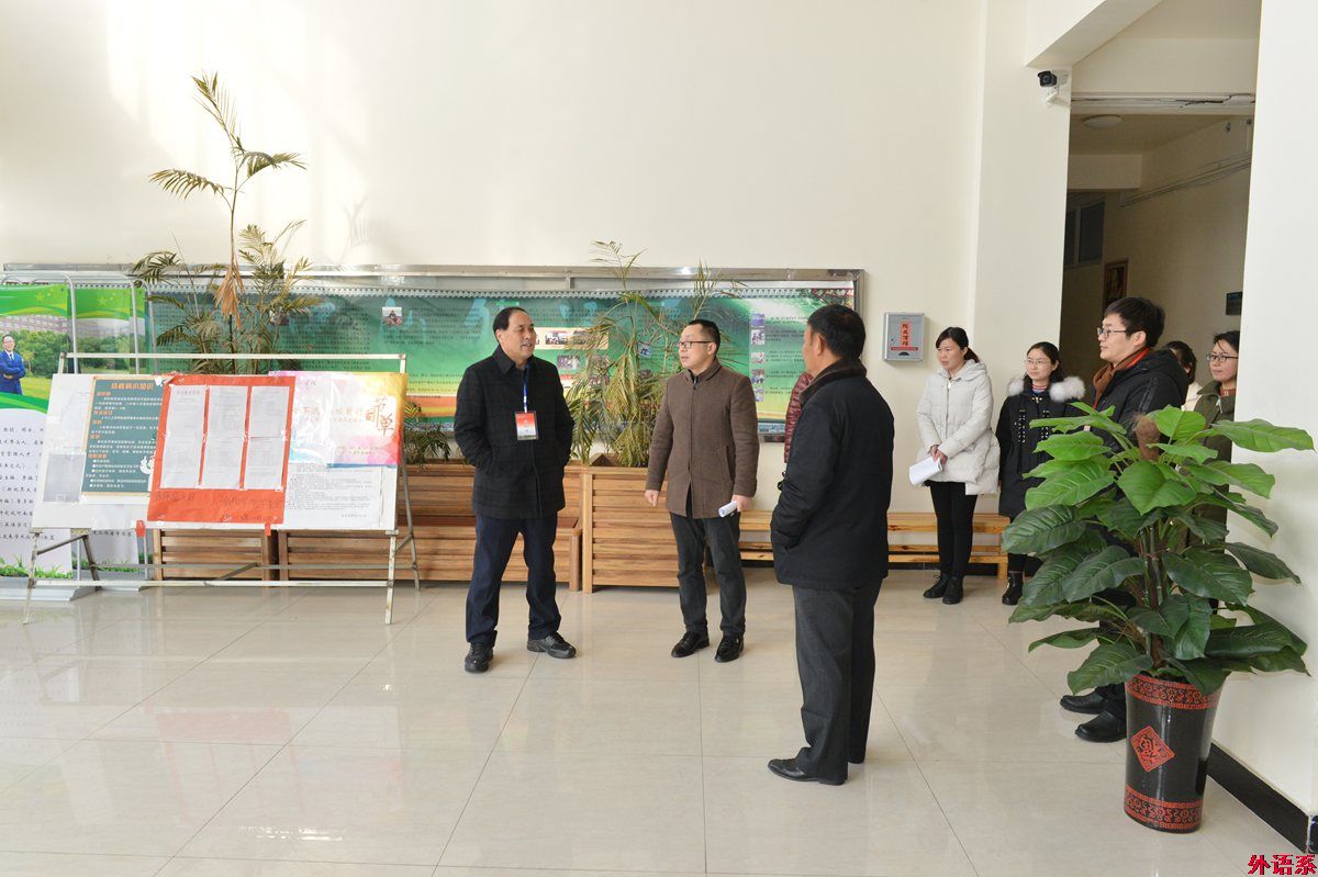 校领导深入外国语学院检查开学初教学工作