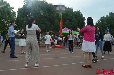 外国语学院参加我校第七届5.25心理健康活动