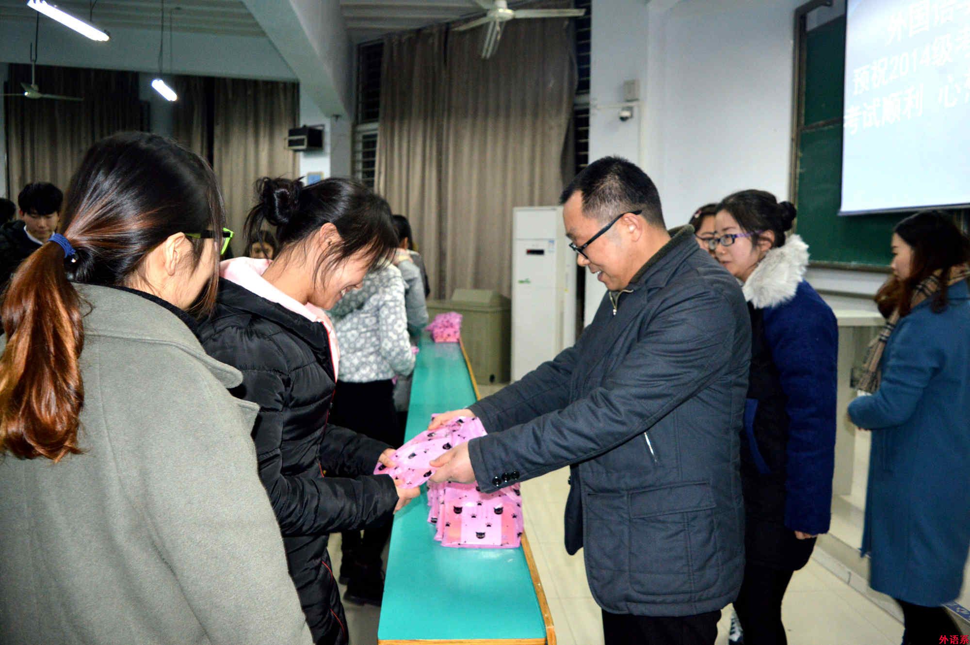 做个梦想的坚定追逐者———外国语学院2018年考研工作侧记